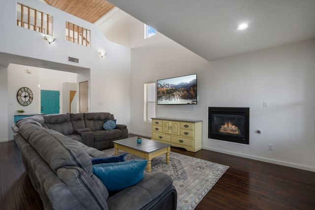 10040 Vista Cantera Lane NW, Albuquerque, NM 87114