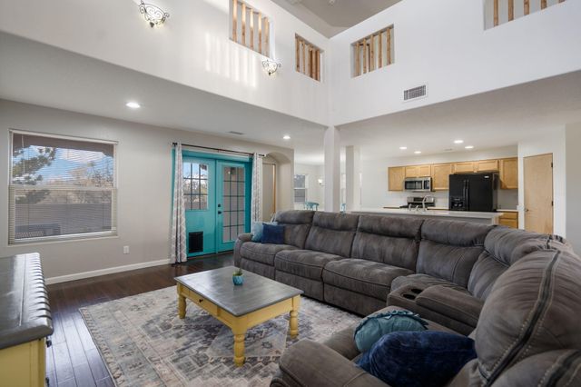 10040 Vista Cantera Lane NW, Albuquerque, NM 87114