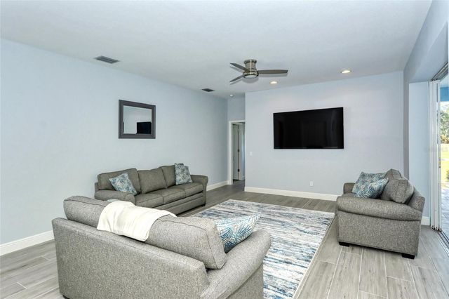 9402 GLEN ABBEY LANE, Sarasota, FL 34238