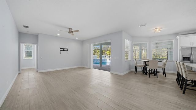 9402 GLEN ABBEY LANE, Sarasota, FL 34238