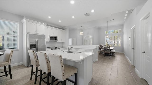 9402 GLEN ABBEY LANE, Sarasota, FL 34238