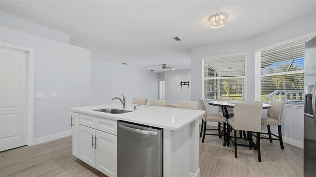 9402 GLEN ABBEY LANE, Sarasota, FL 34238