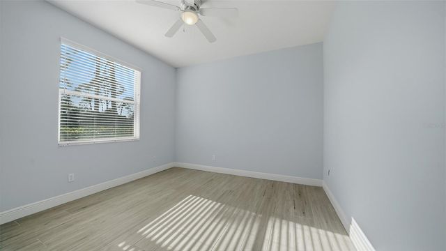 9402 GLEN ABBEY LANE, Sarasota, FL 34238