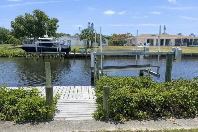 18146 AVONSDALE CIRCLE, Port Charlotte, FL 33948