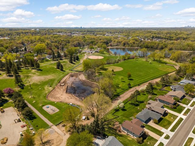2183 Radatz Avenue, Maplewood, MN 55109