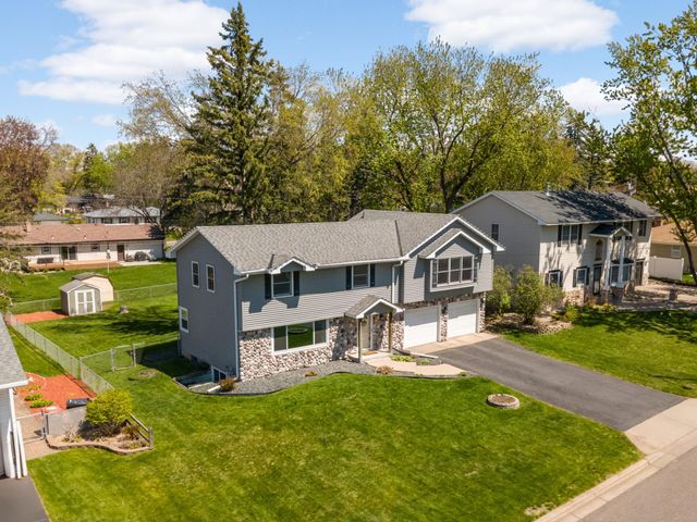 2183 Radatz Avenue, Maplewood, MN 55109