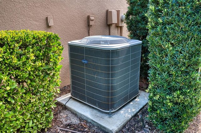 10107 WICKER PARK PLACE, Palmetto, FL 34221