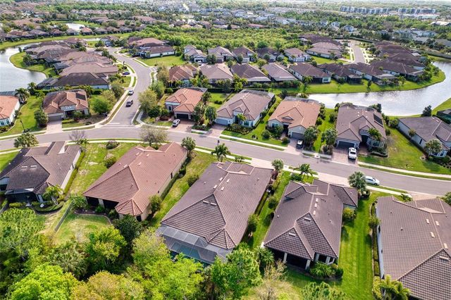 10107 WICKER PARK PLACE, Palmetto, FL 34221