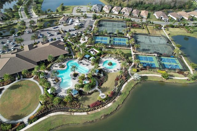 10107 WICKER PARK PLACE, Palmetto, FL 34221