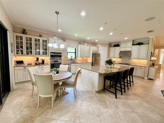 10107 WICKER PARK PLACE, Palmetto, FL 34221