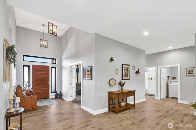 8802 Line Road, Lynden, WA 98264