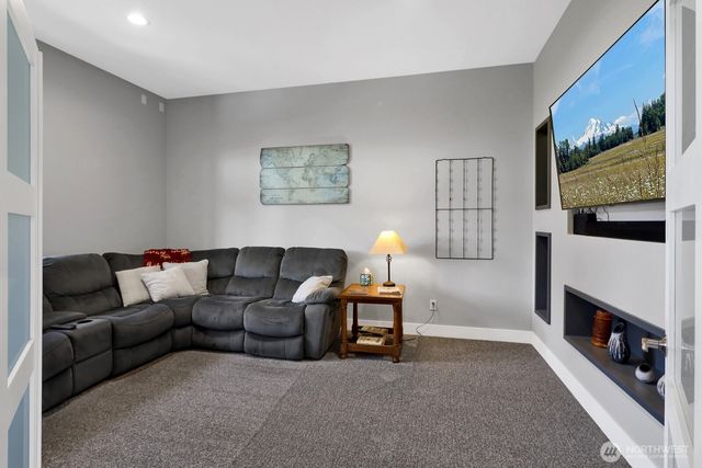 8802 Line Road, Lynden, WA 98264