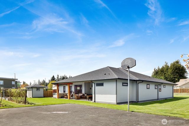 8802 Line Road, Lynden, WA 98264