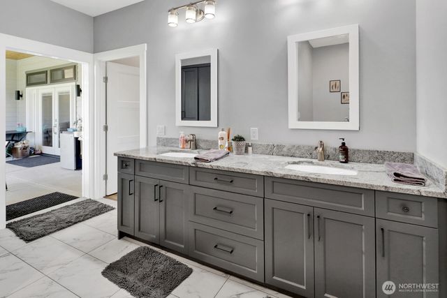 8802 Line Road, Lynden, WA 98264