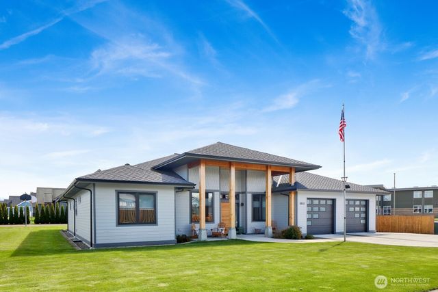 8802 Line Road, Lynden, WA 98264