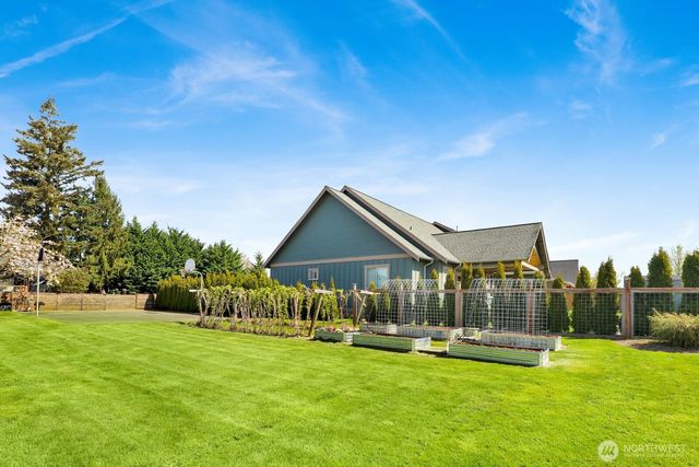 8802 Line Road, Lynden, WA 98264