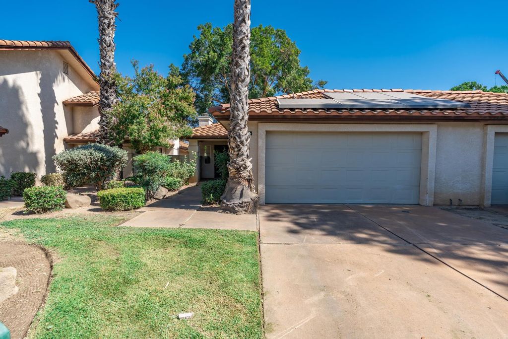 Image 1 of property listing at 88 Rosewood Circle, Madera, CA 93637