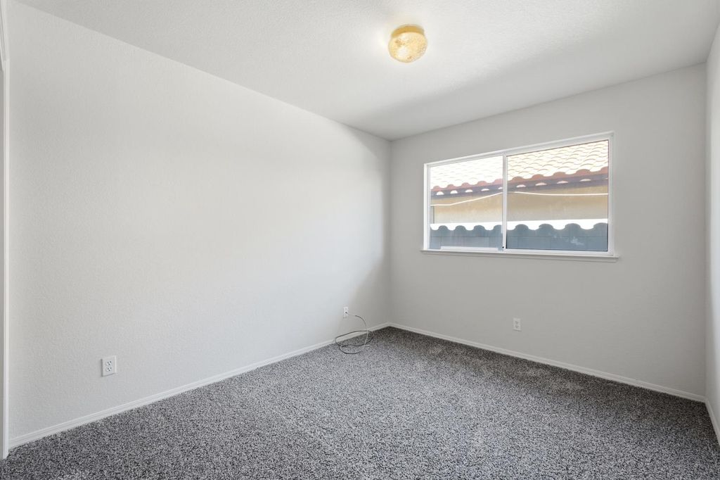 Image 11 of property listing at 88 Rosewood Circle, Madera, CA 93637