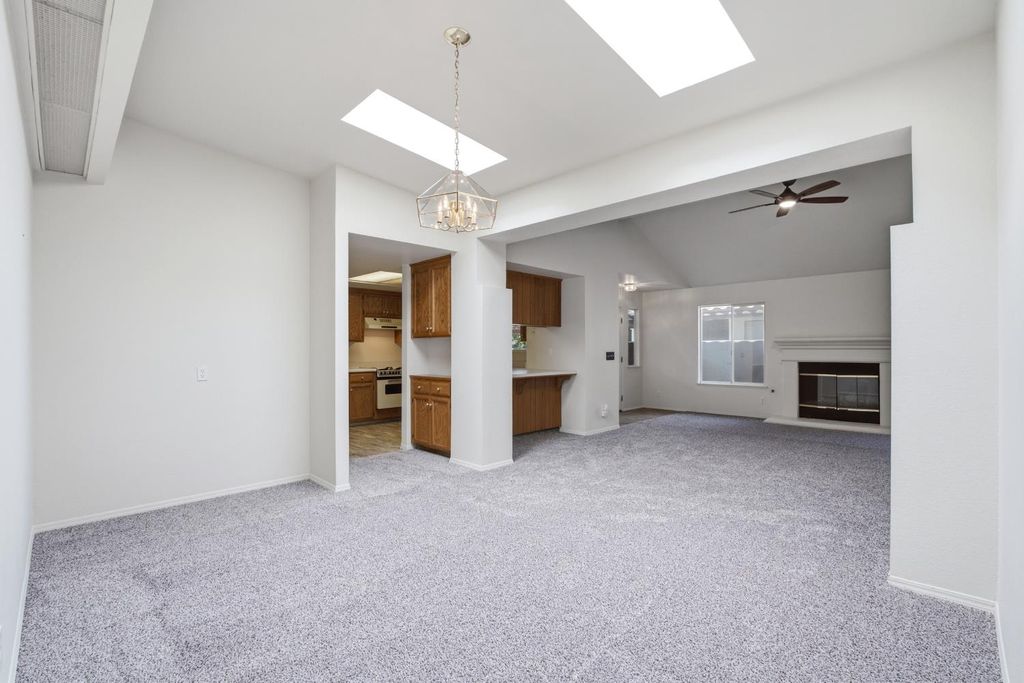 Image 16 of property listing at 88 Rosewood Circle, Madera, CA 93637