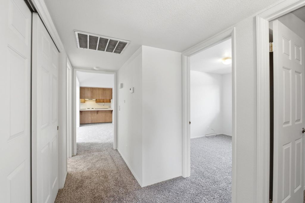 Image 21 of property listing at 88 Rosewood Circle, Madera, CA 93637