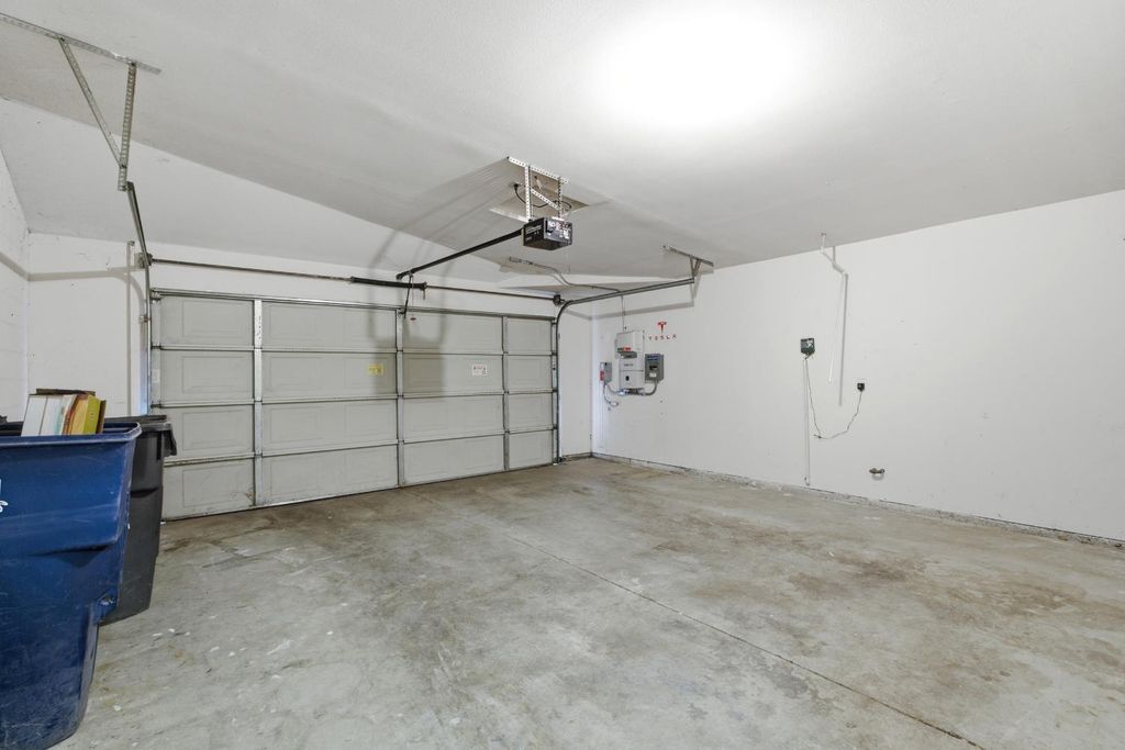 Image 24 of property listing at 88 Rosewood Circle, Madera, CA 93637