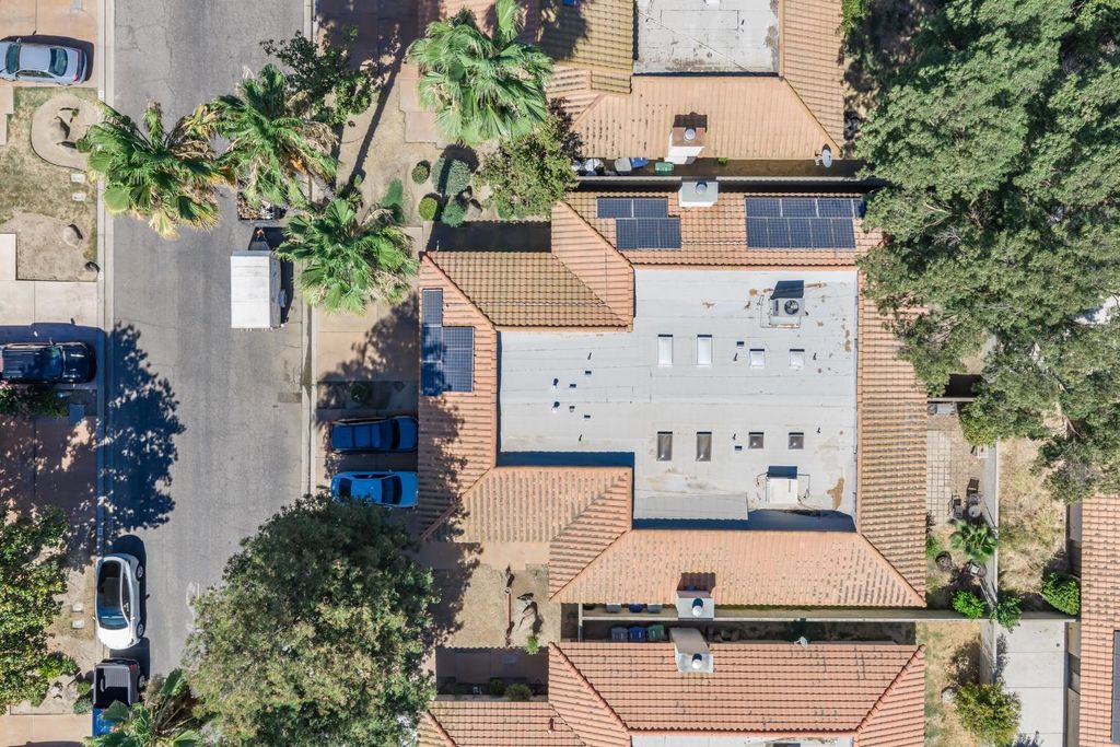 Image 27 of property listing at 88 Rosewood Circle, Madera, CA 93637