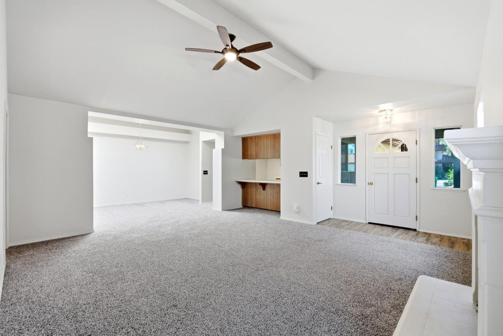 Image 4 of property listing at 88 Rosewood Circle, Madera, CA 93637