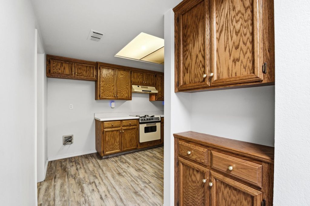 Image 8 of property listing at 88 Rosewood Circle, Madera, CA 93637