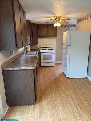 20 CRYSTAL Drive, Warwick, RI 02889