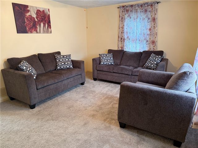 20 CRYSTAL Drive, Warwick, RI 02889