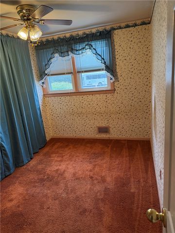 20 CRYSTAL Drive, Warwick, RI 02889