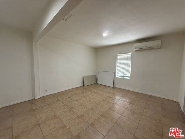 7304 Canby Avenue, Reseda (los Angeles), CA 91335