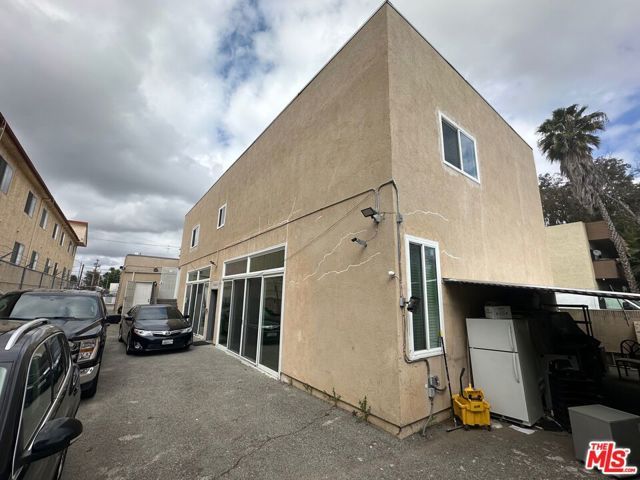 7304 Canby Avenue, Reseda (los Angeles), CA 91335