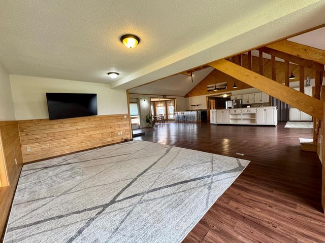 2866 12th Street NW, Baudette, MN 56623