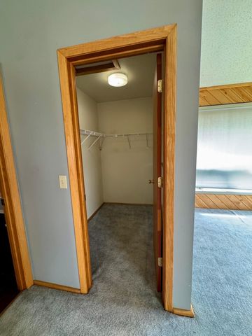 2866 12th Street NW, Baudette, MN 56623