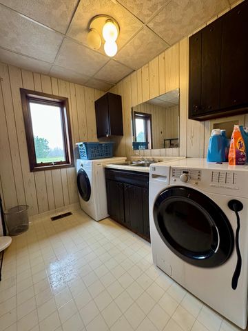 2866 12th Street NW, Baudette, MN 56623