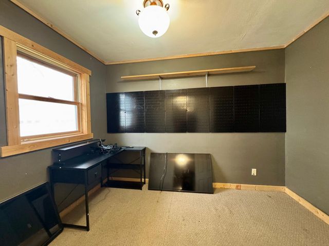 2866 12th Street NW, Baudette, MN 56623