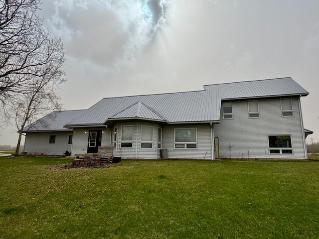 2866 12th Street NW, Baudette, MN 56623