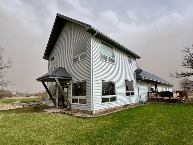 2866 12th Street NW, Baudette, MN 56623