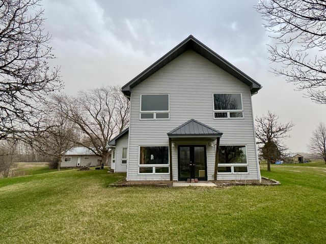 2866 12th Street NW, Baudette, MN 56623