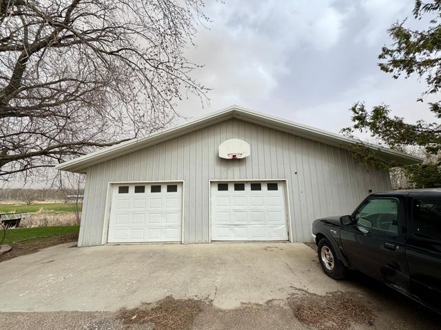 2866 12th Street NW, Baudette, MN 56623