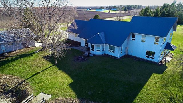 2866 12th Street NW, Baudette, MN 56623