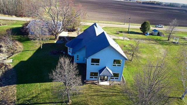 2866 12th Street NW, Baudette, MN 56623