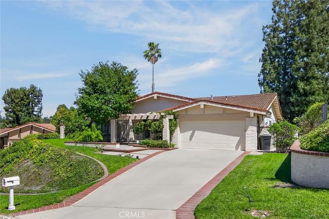 1526 S Fairway Knolls, West Covina, CA 91791