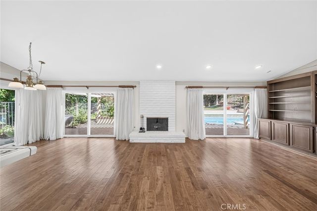 1526 S Fairway Knolls, West Covina, CA 91791