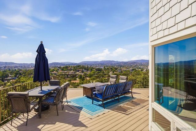 931 Sol Vista Glen, Escondido, CA 92025