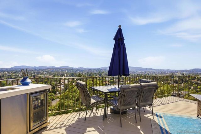 931 Sol Vista Glen, Escondido, CA 92025