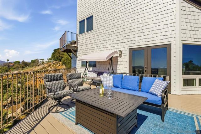 931 Sol Vista Glen, Escondido, CA 92025