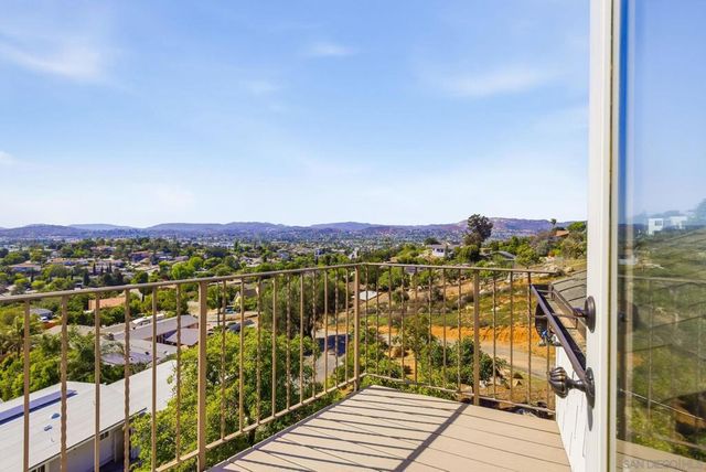 931 Sol Vista Glen, Escondido, CA 92025
