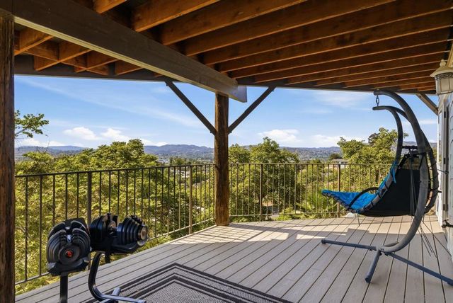 931 Sol Vista Glen, Escondido, CA 92025